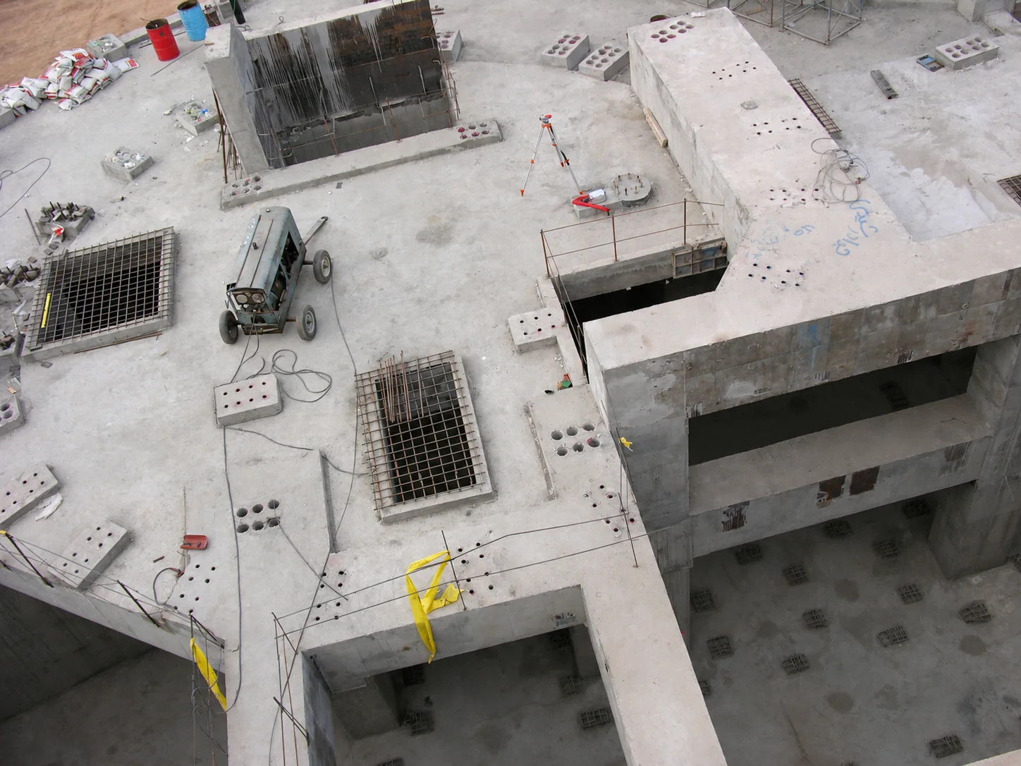 Industrial civil foundation construction